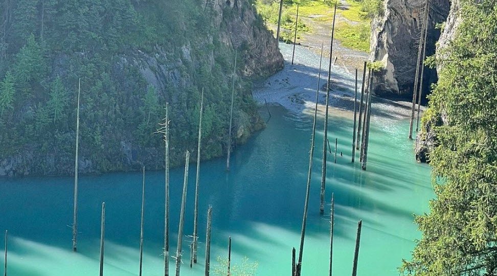 Kaindy Lake